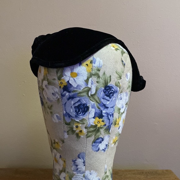 VTG 40’s Black Velvet Rhinestones Fascinator Hat - Picture 6 of 12